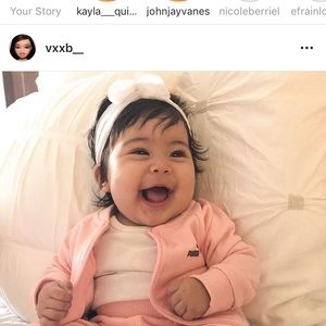 Meet your Posher, Connie